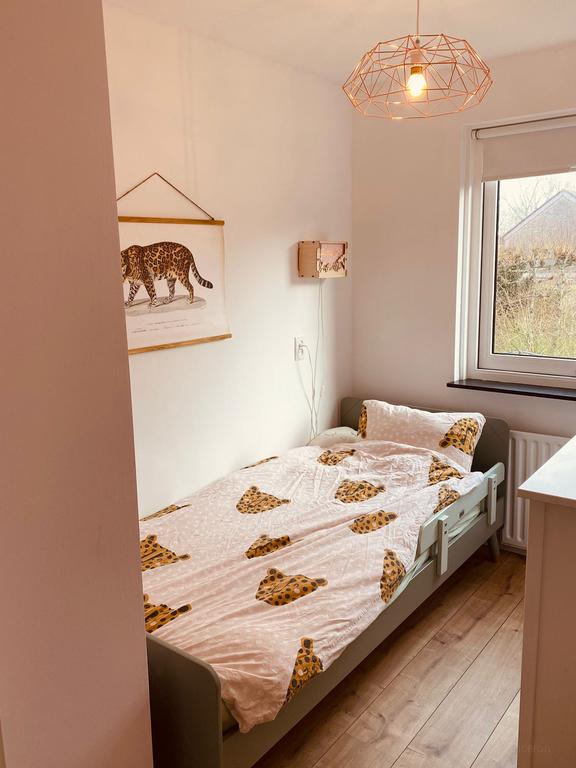 Renovated 115 m² Corner House with Garden - Image 11