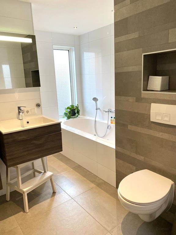 Renovated 115 m² Corner House with Garden - Image 15