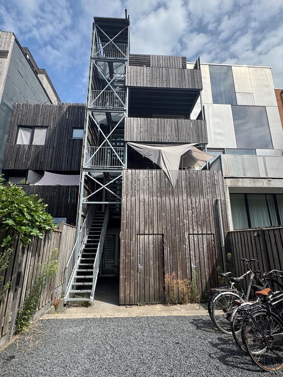 Gemeubileerd 3-kamerappartement met balkon - Afbeelding 11
