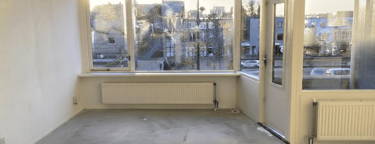 Licht 2-kamerappartement met balkon in Centrum - Afbeelding 2