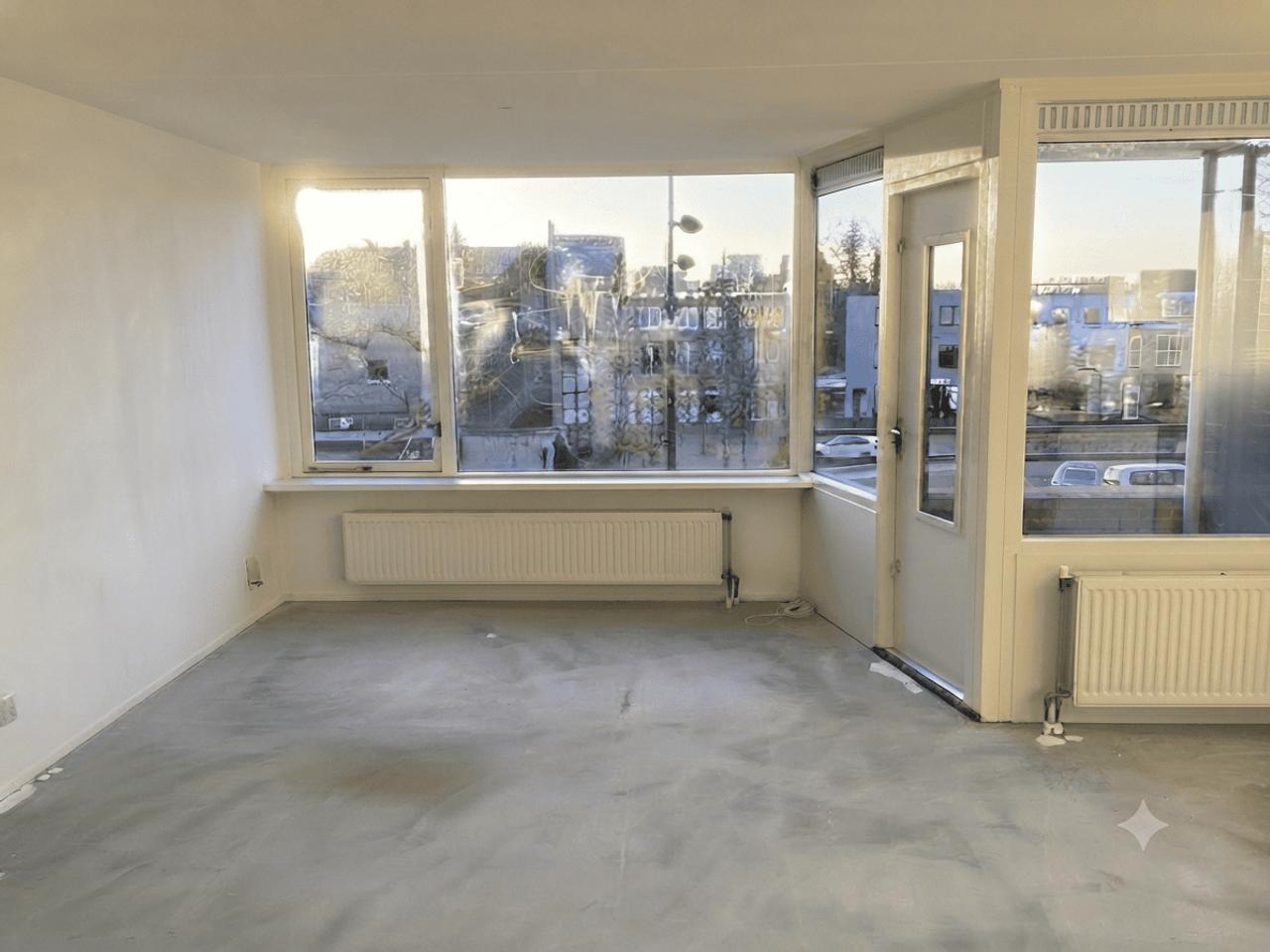 Licht 2-kamerappartement met balkon in Centrum - Afbeelding 4