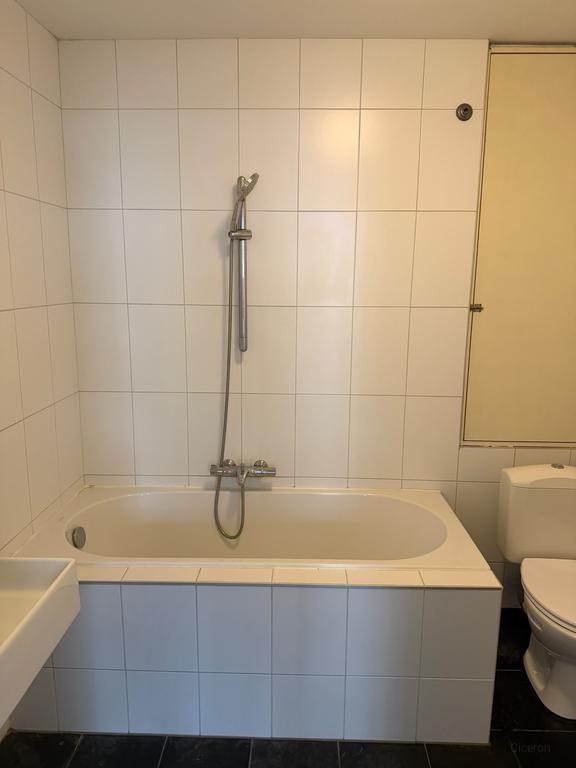 Lift, 2 parkeerplaatsen en 2 badkamers - Afbeelding 14