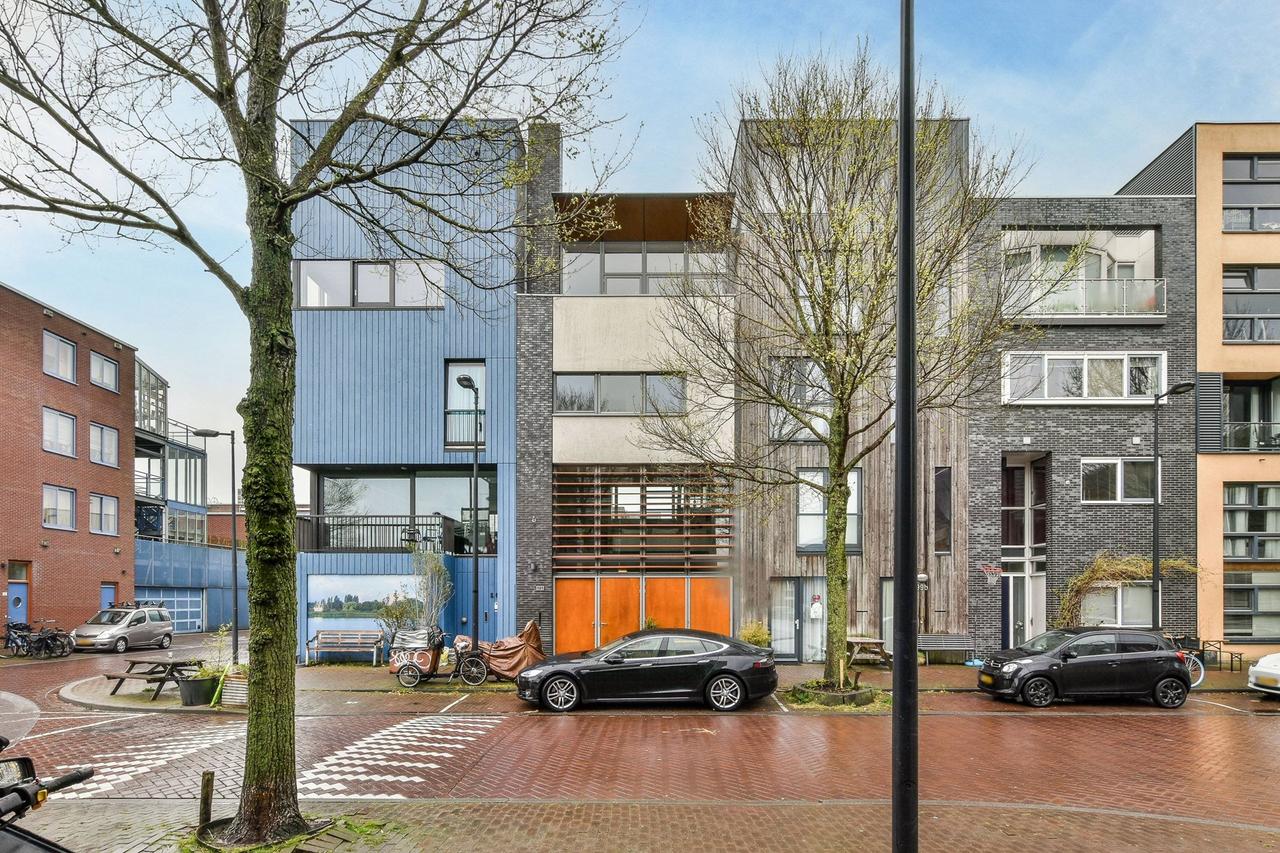 220m² familiehuis met 5 slaapkamers op IJburg - Afbeelding 2