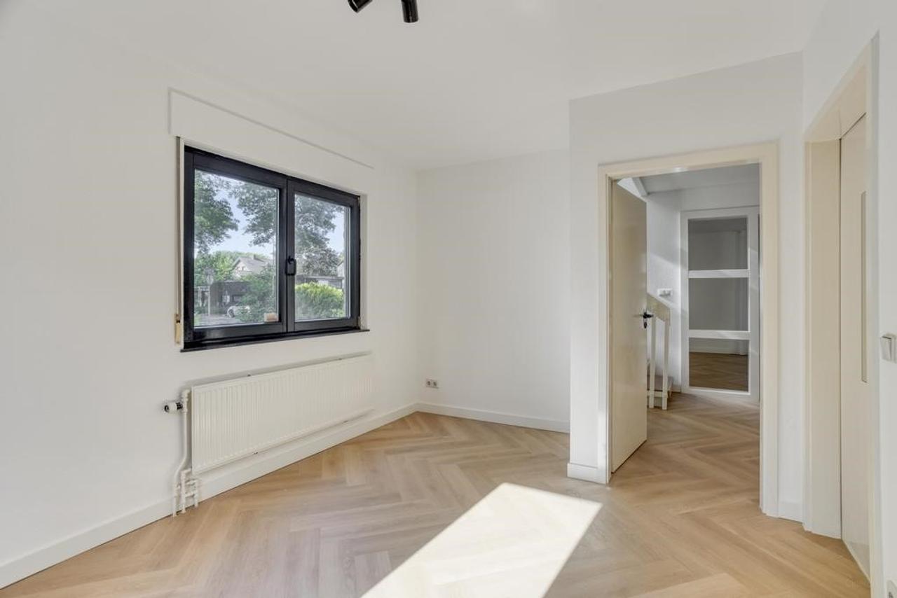 Detached Villa with Sauna in Acht - Image 15