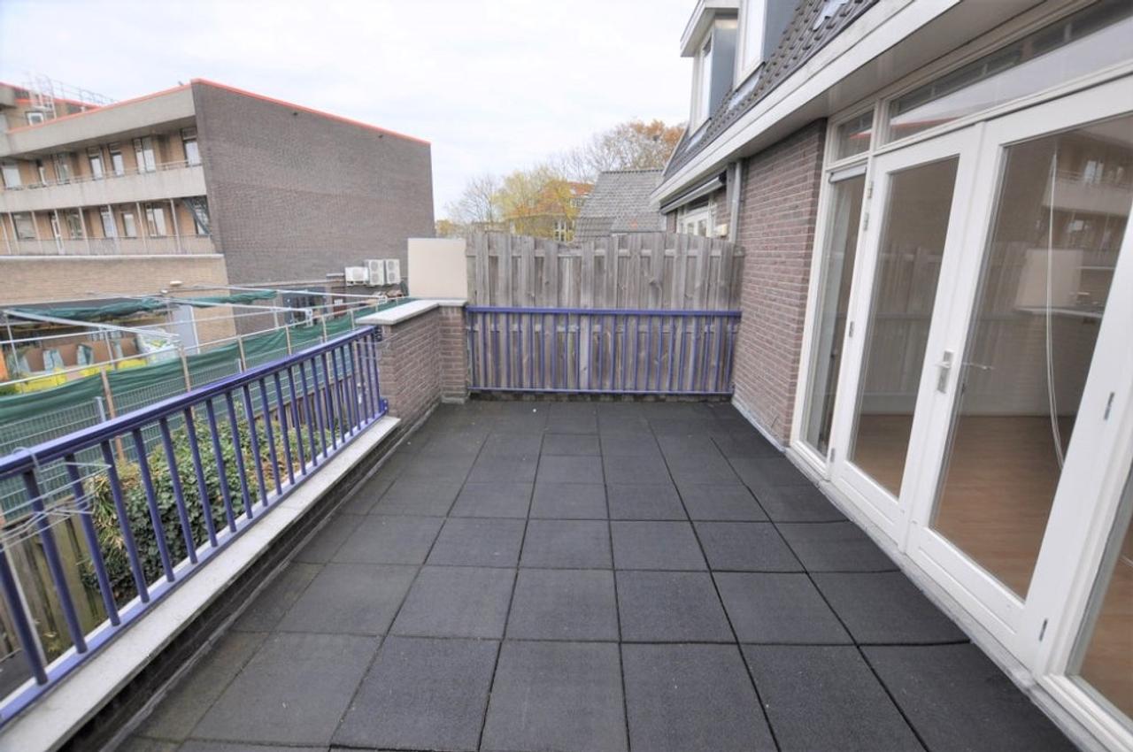 Gemeubileerd 2-slaapkamerappartement met dakterras - Afbeelding 14