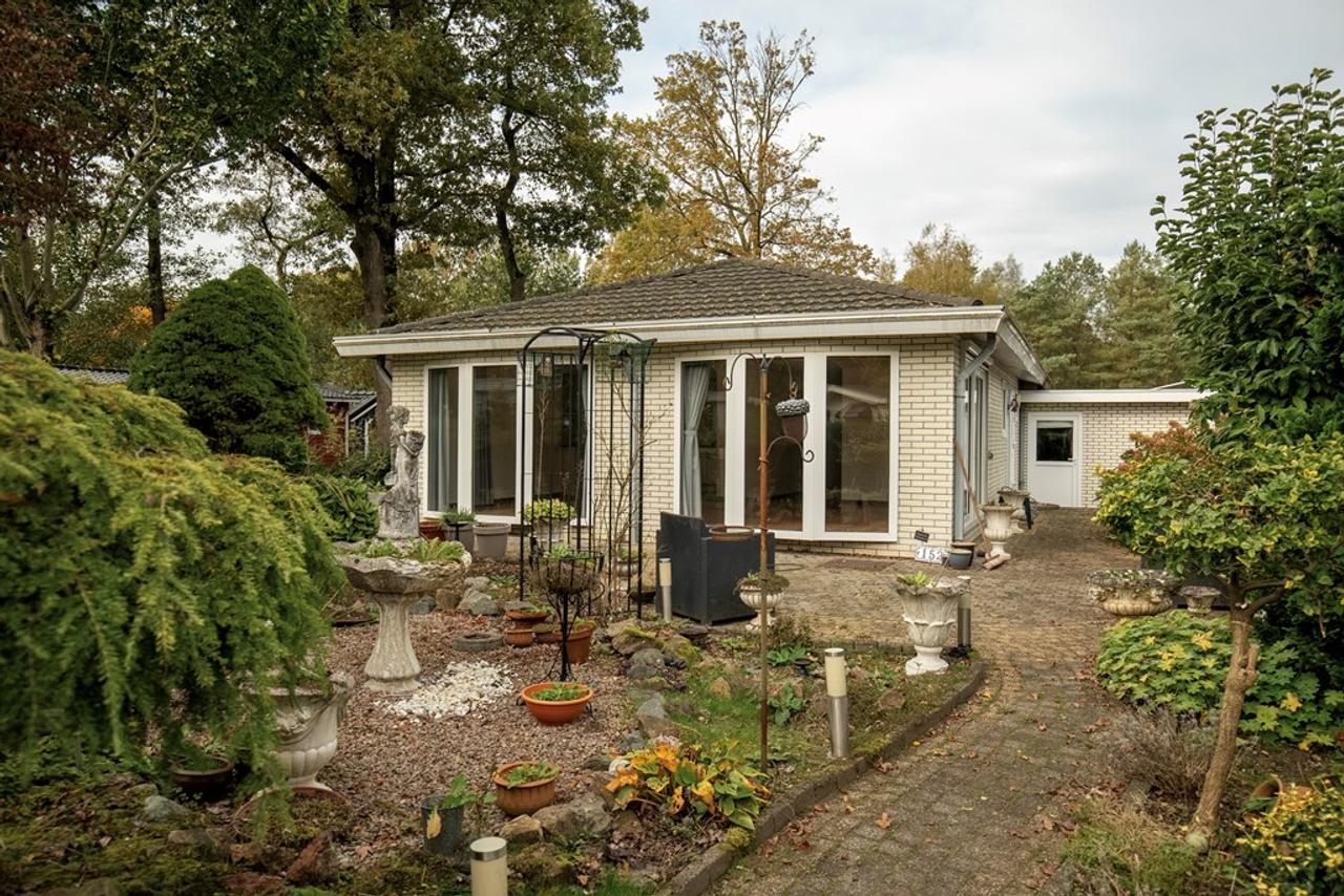 Detached House with Garden in Voorthuizen - Image 1