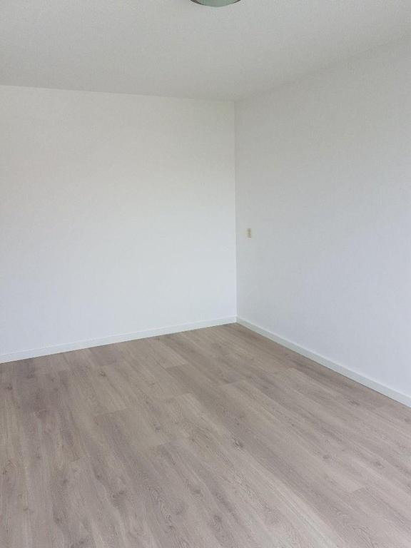 98 m² appartement met balkon in Bijlmer - Afbeelding 4