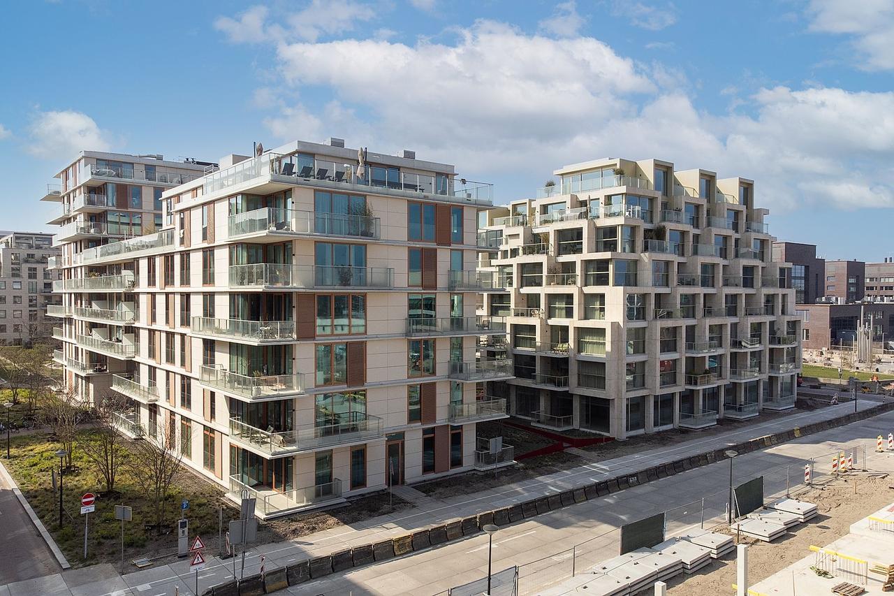 81 m² met veel licht aan Spadinalaan - Afbeelding 1
