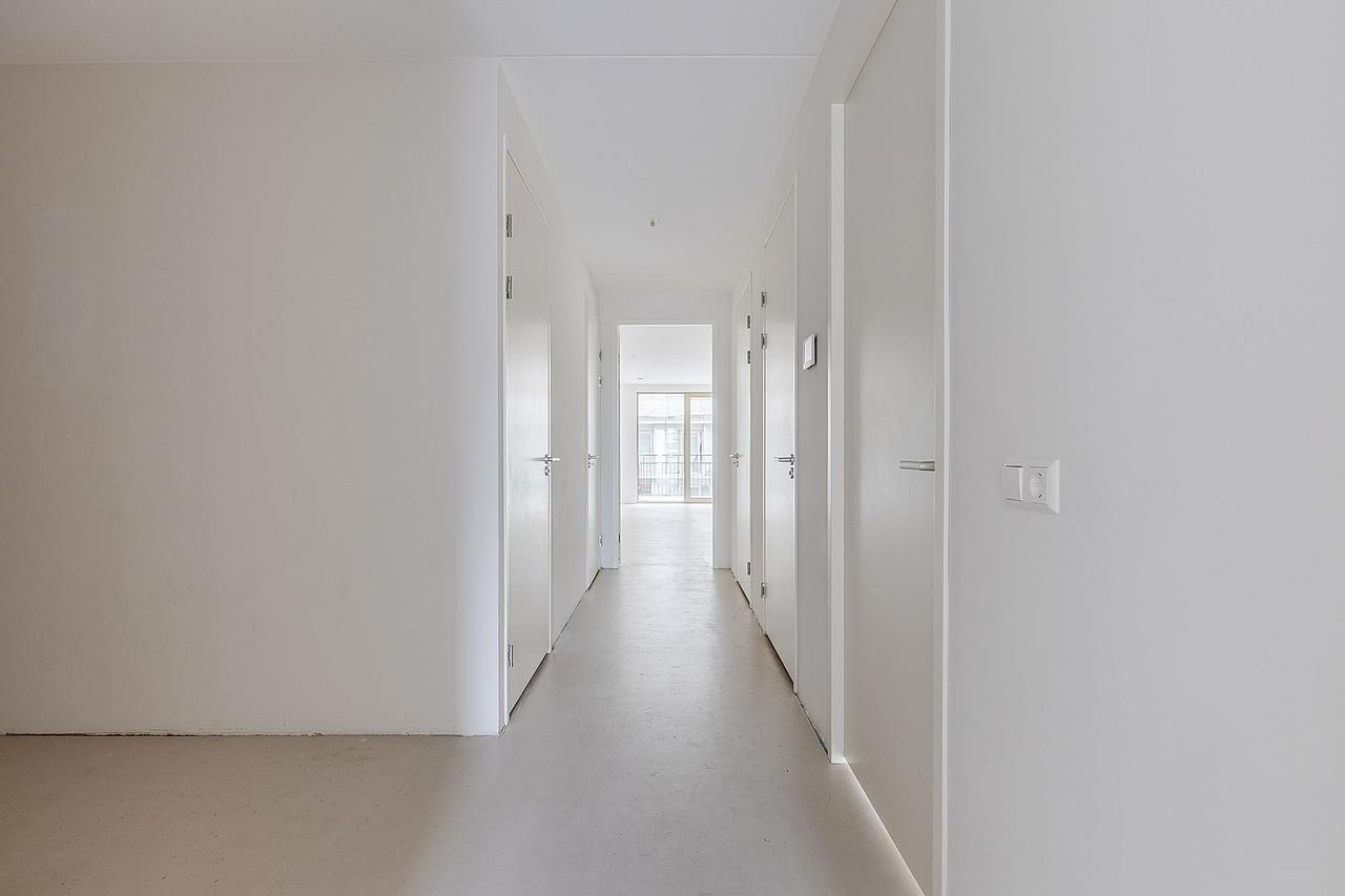 81 m² met veel licht aan Spadinalaan - Afbeelding 3