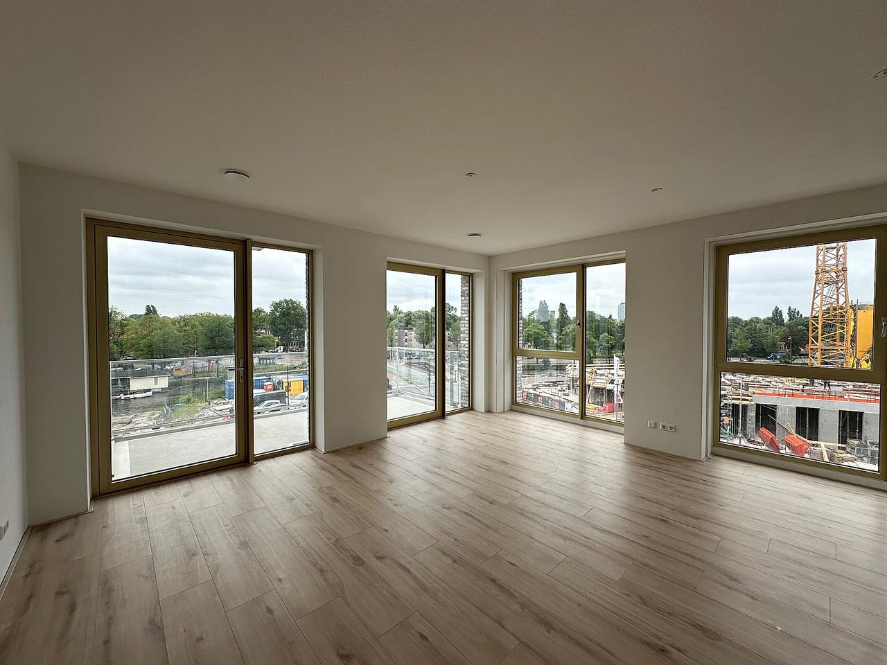 Driekamerappartement met zonnig balkon aan het IJ - Afbeelding 4