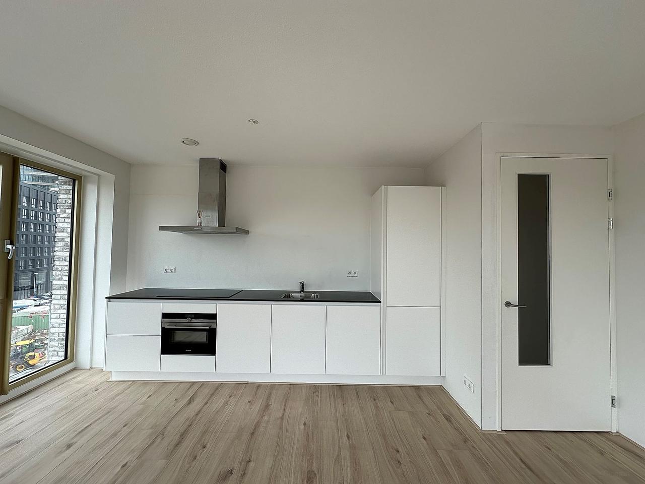 3-kamerappartement aan het IJ met zonnig balkon - Afbeelding 2