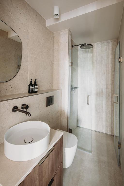 New 45 m² Studio in Amsterdam East - Image 10