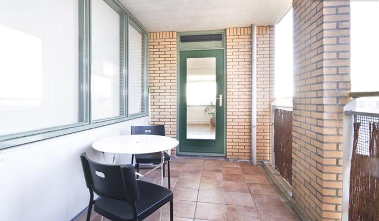 105 m² apartment with sunny balcony - Image 5