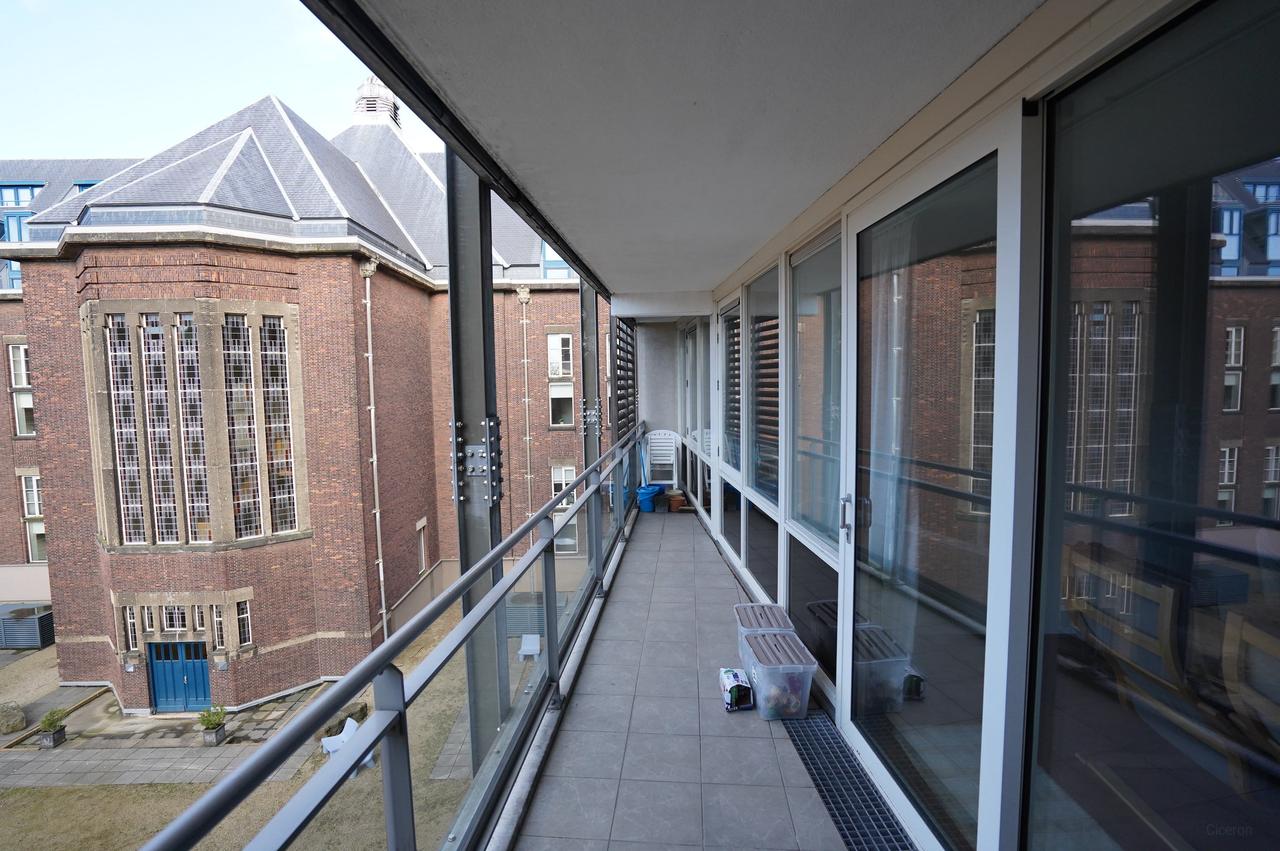 2-bedroom apartment in former TU Library - Image 11