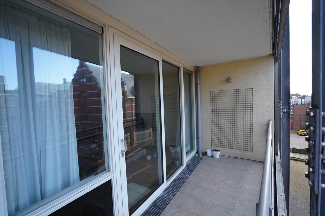 2-bedroom apartment in former TU Library - Image 14