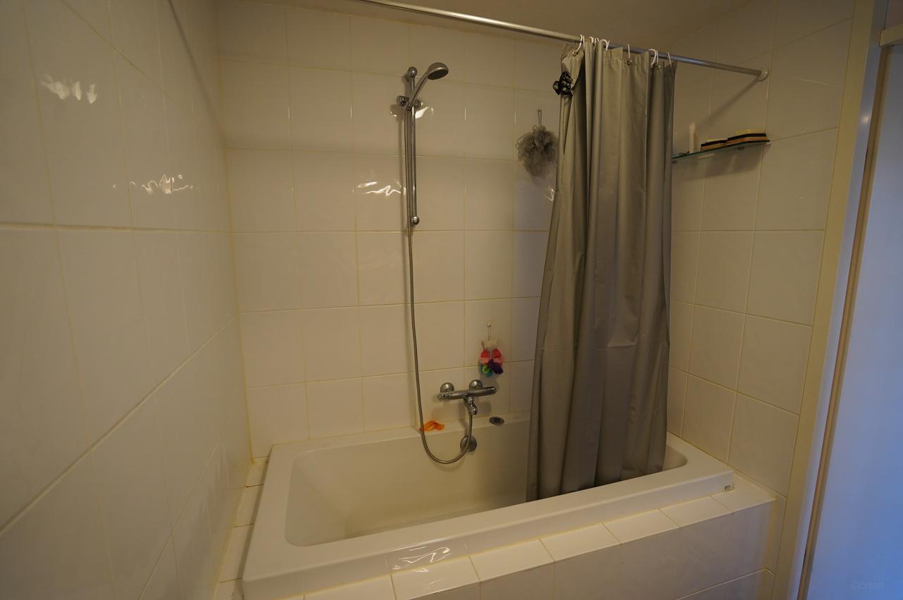 2-bedroom apartment in former TU Library - Image 21