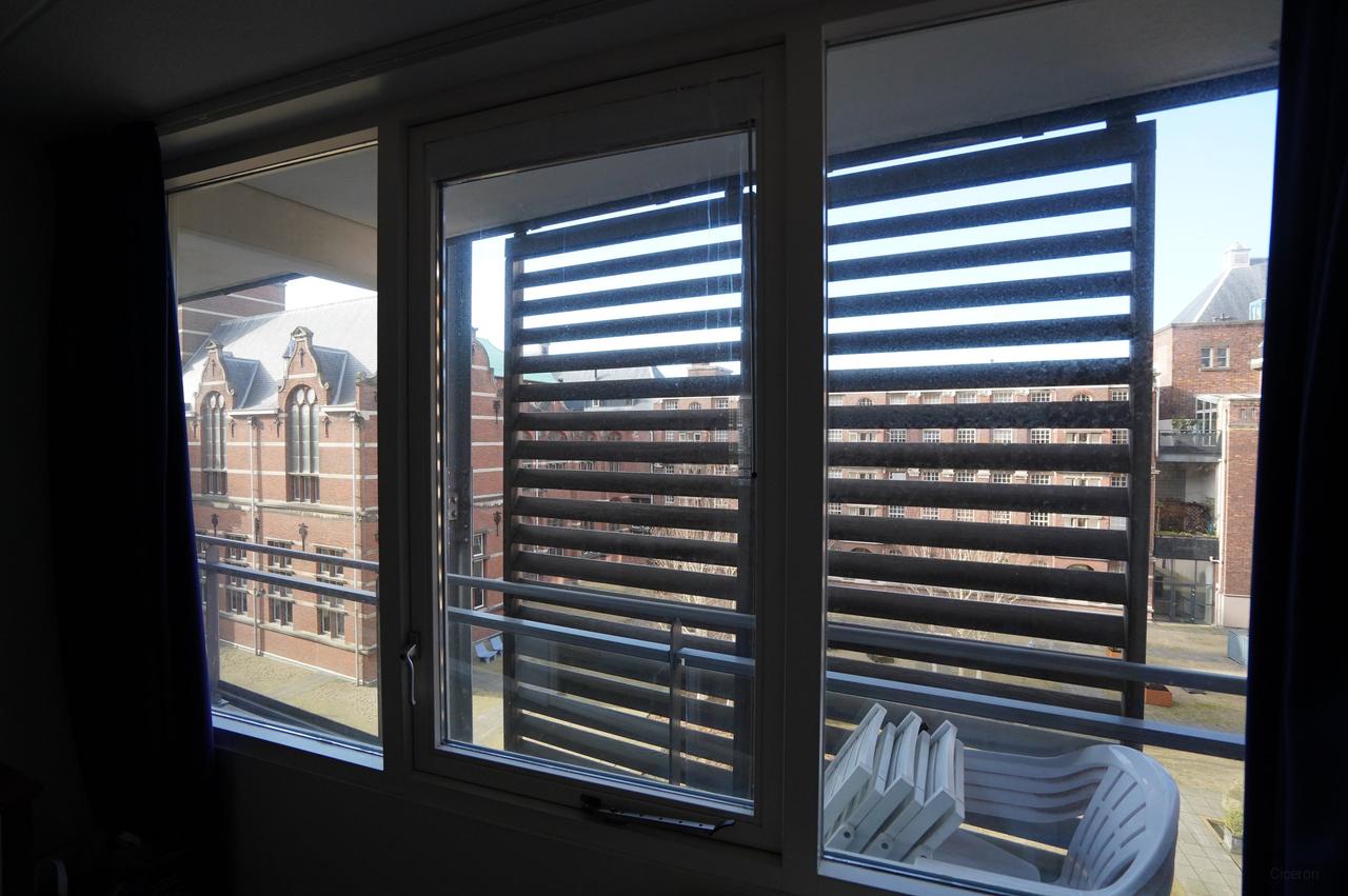 2-bedroom apartment in former TU Library - Image 24