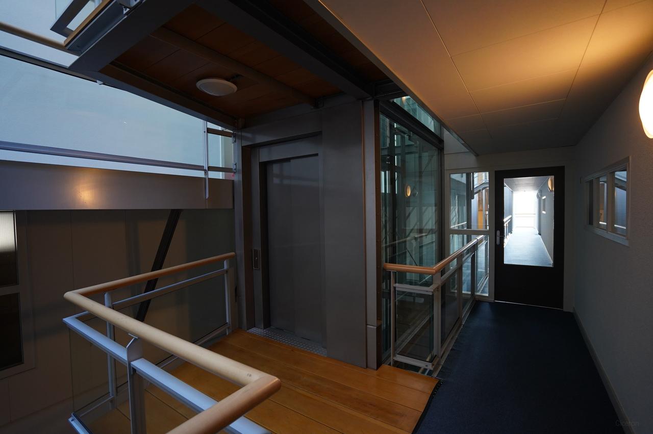 2-bedroom apartment in former TU Library - Image 30