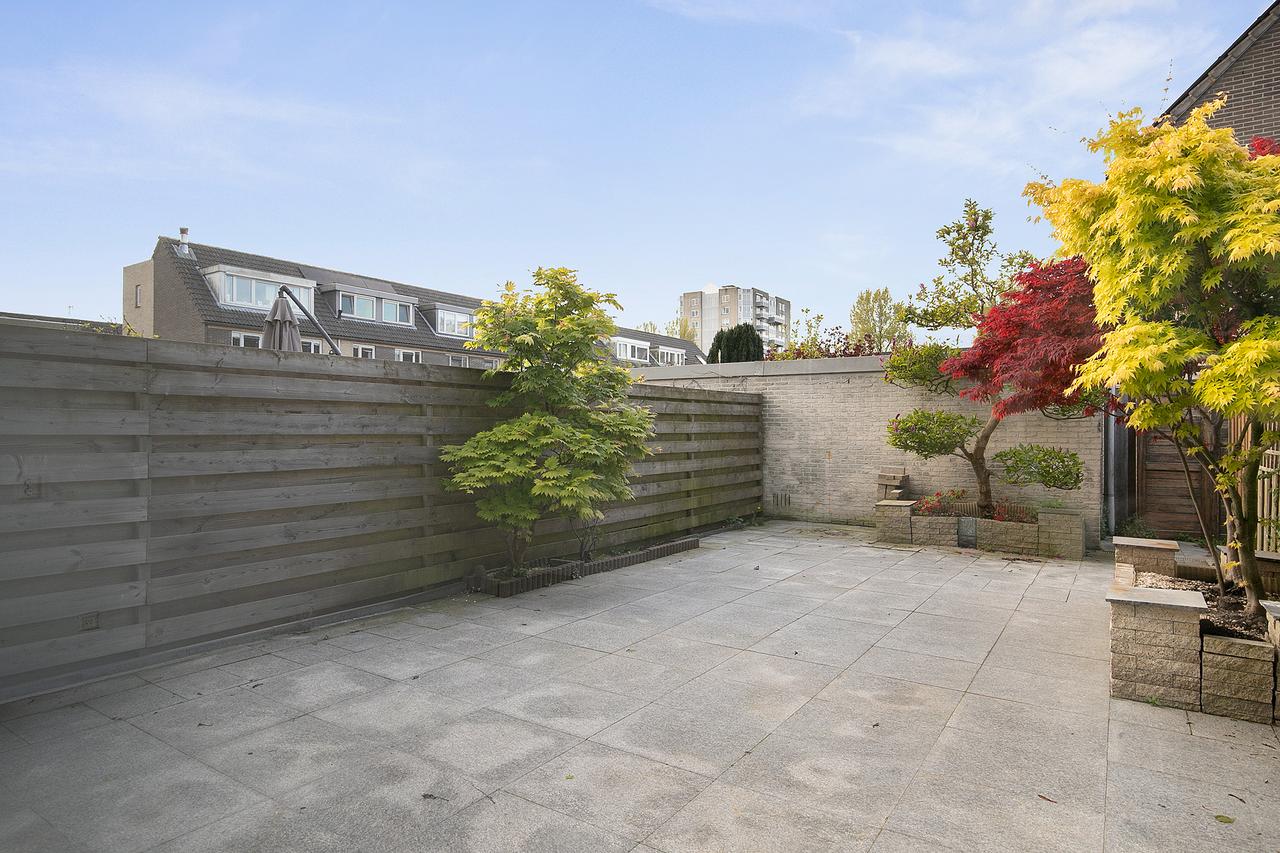 133 m² Family Home with Garden in Bankras - Image 13