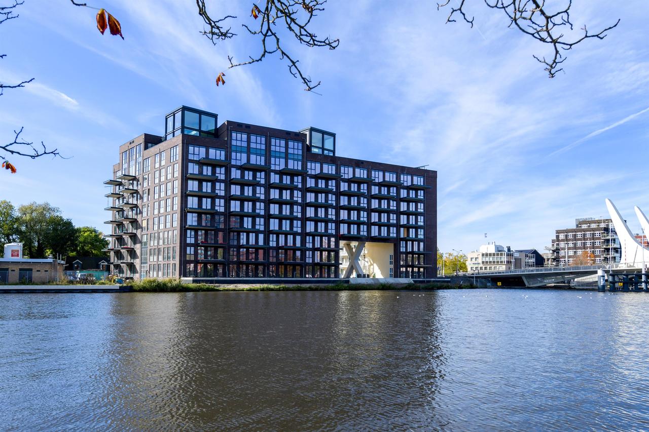 Nieuw appartement met balkon in Oud West - Afbeelding 1