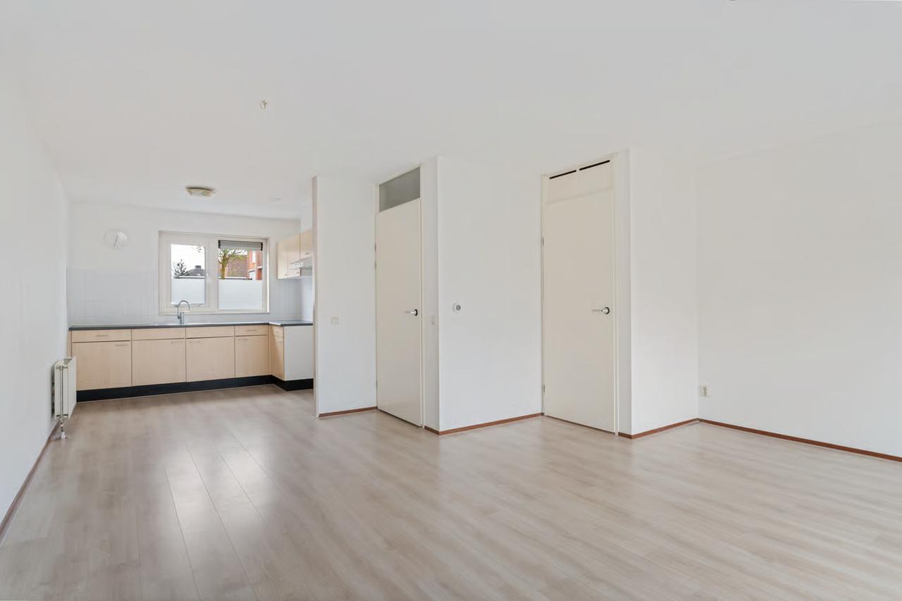 Huis in Meerwede voor €1325 per maand - Afbeelding 7
