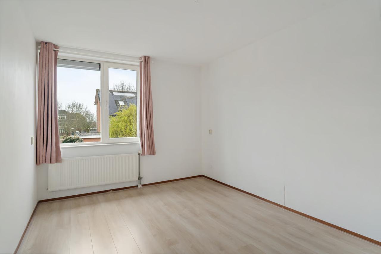 Huis in Meerwede voor €1325 per maand - Afbeelding 14
