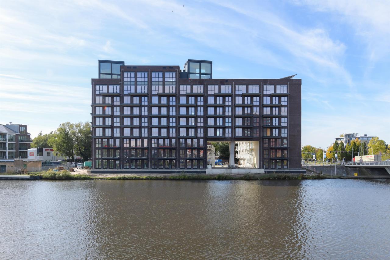Licht 3-kamerappartement met balkon in Zaandam - Afbeelding 2