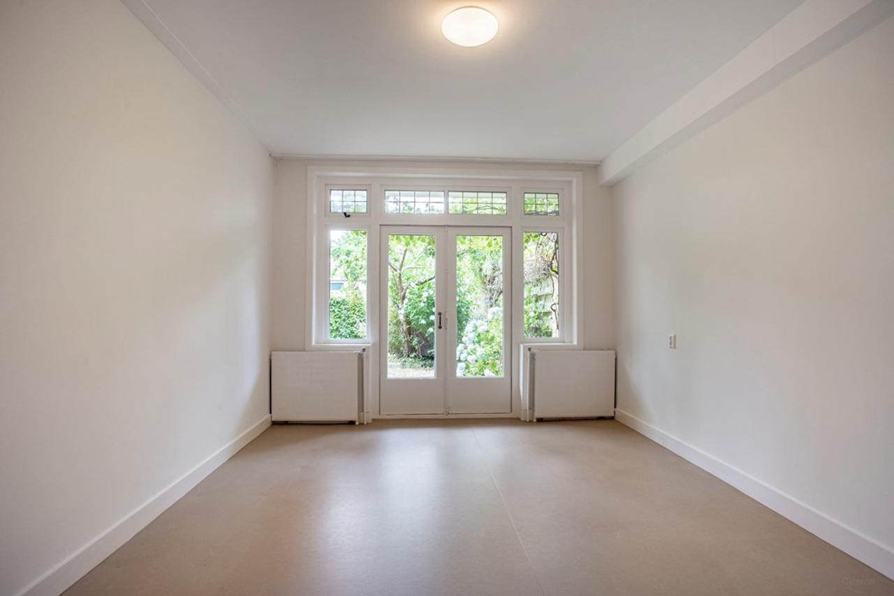 Ground-floor apartment with sunny garden in Hoogkamp - Image 19