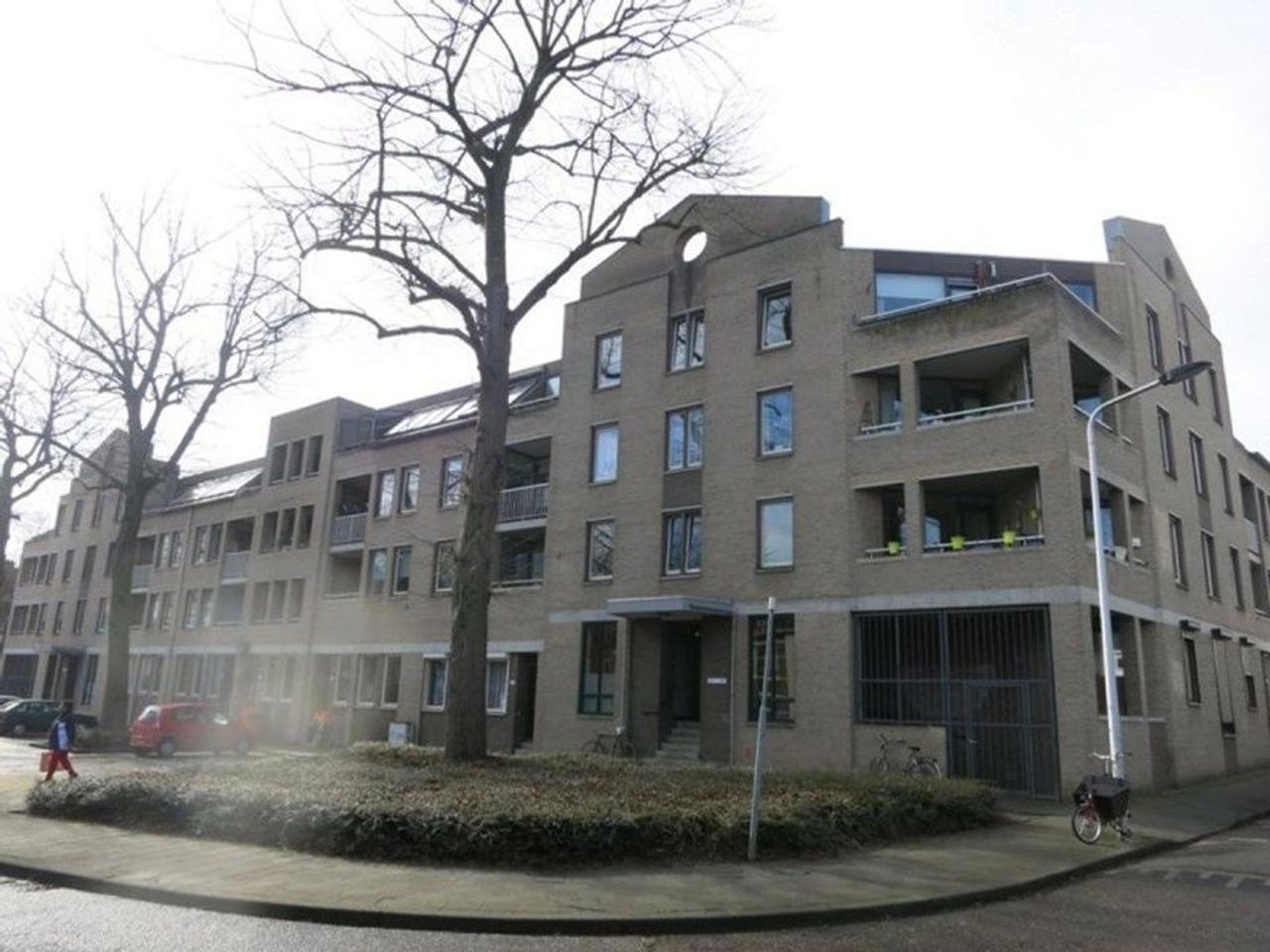 Direct beschikbaar 3-kamer appartement - Afbeelding 1