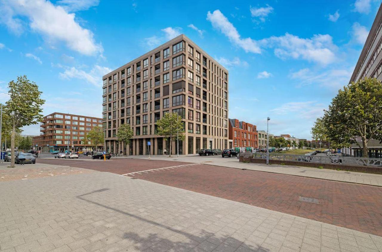 2-kamerappartement met balkon en skylinezicht - Afbeelding 1