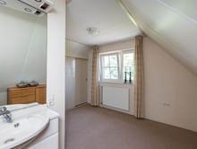 Economical Temporary Home in Rural Geesteren - Image 14