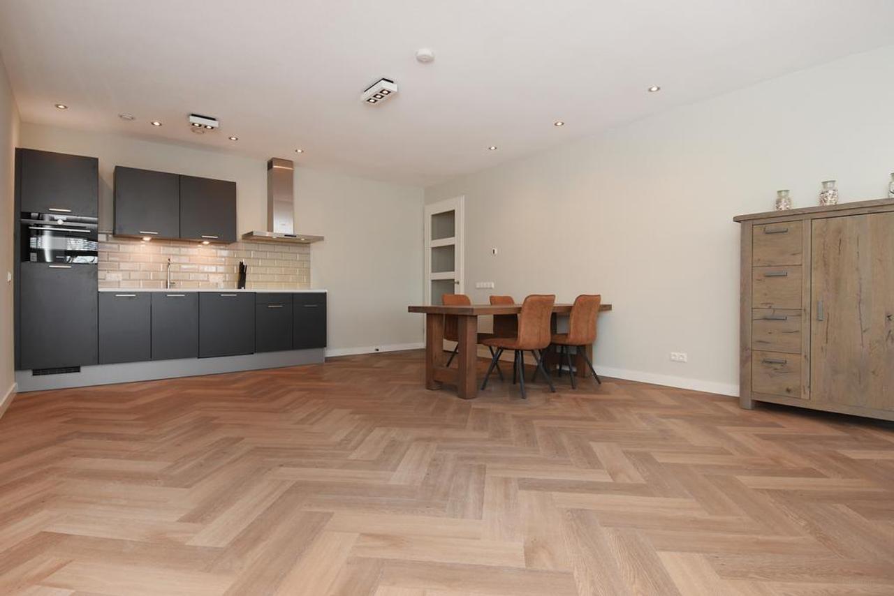 120 m² appartement met zonnig terras - Afbeelding 2