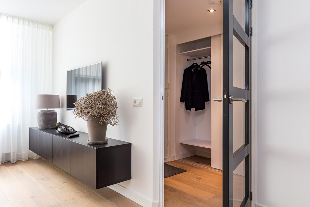 Gemeubileerd 3-kamerappartement met balkon - Afbeelding 4