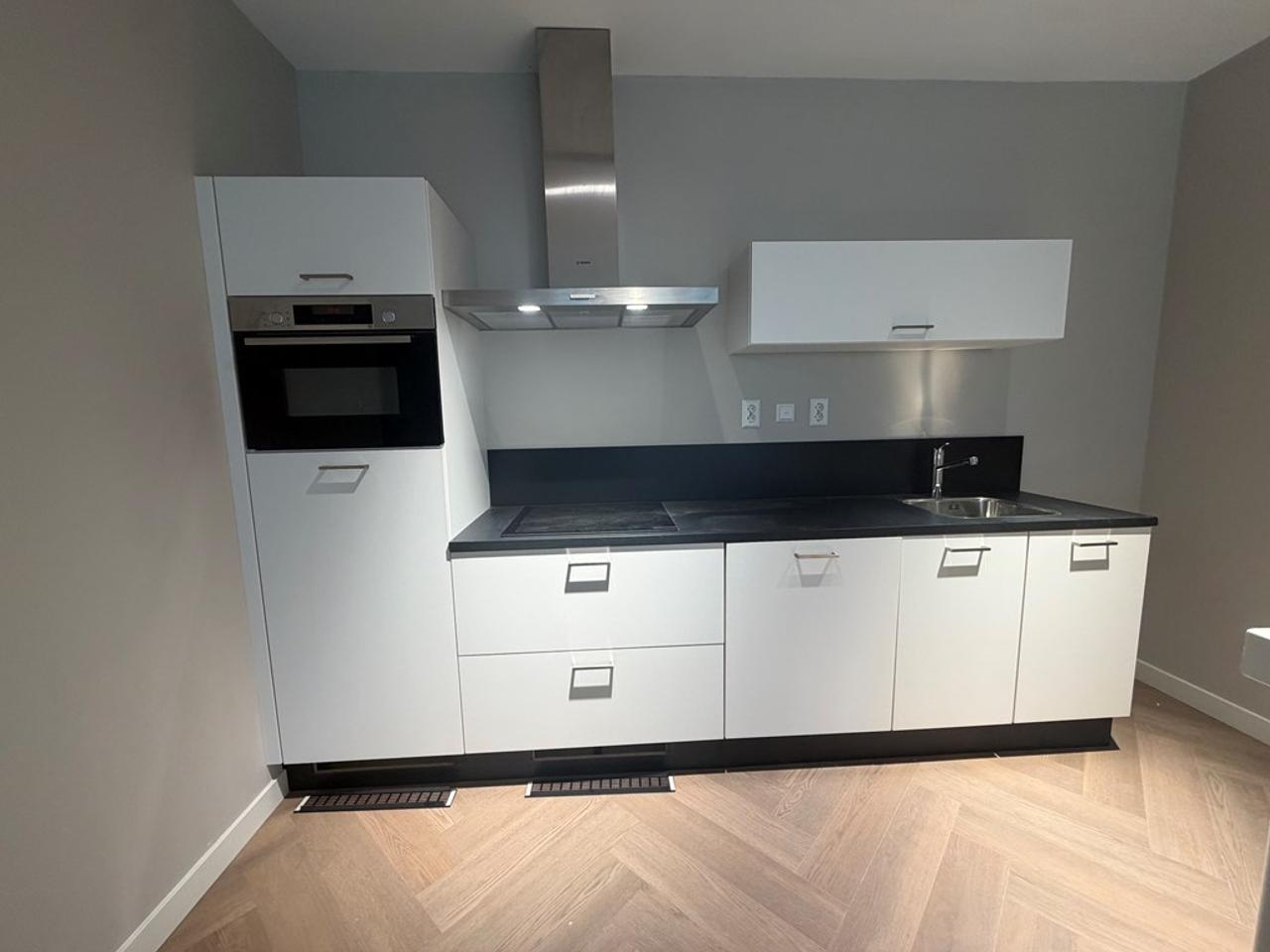 2-kamer appartement met terras in Hyde Park - Afbeelding 8