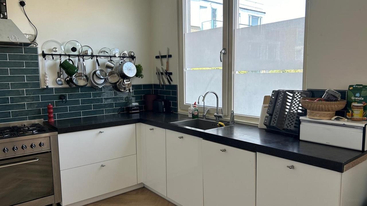 Gemeubileerd gezinshuis van 296 m² met tuin - Afbeelding 12