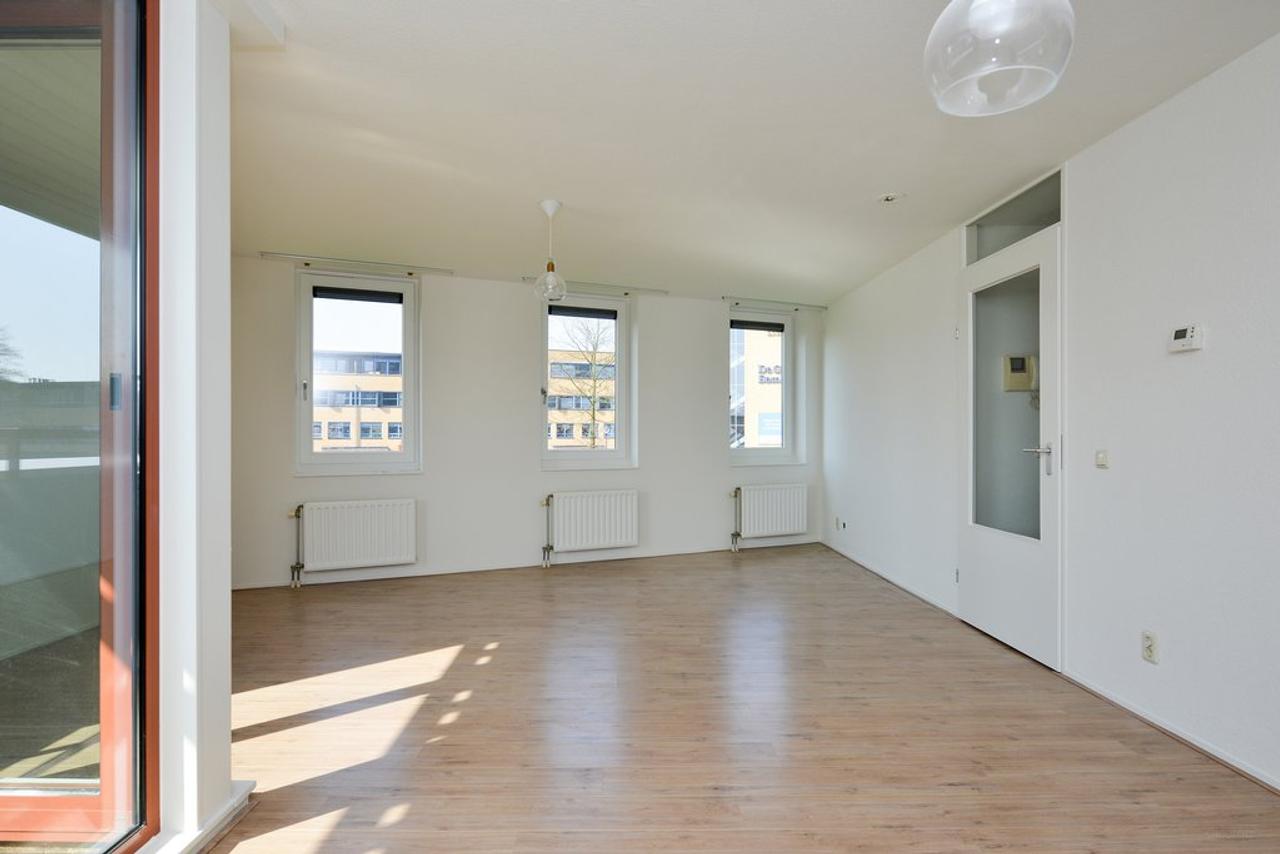 Licht 3-kamerappartement met balkon in Hilversum - Afbeelding 8