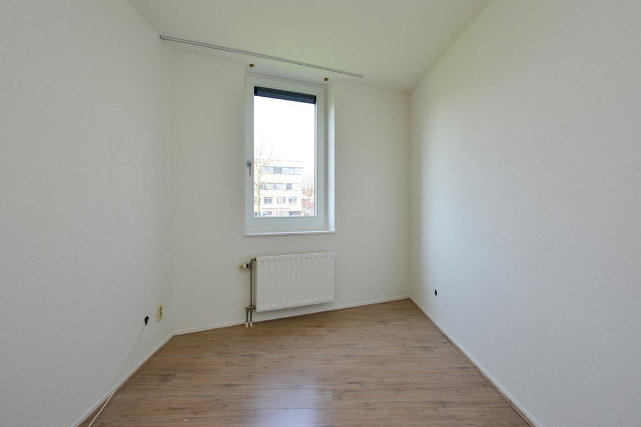 Licht 3-kamerappartement met balkon in Hilversum - Afbeelding 9