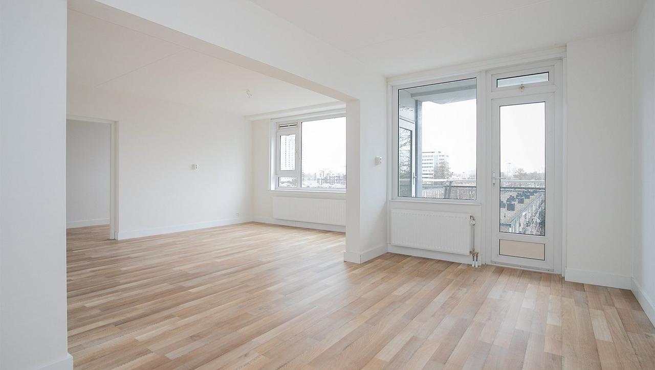 3-kamerappartement met zonnig balkon - Afbeelding 1