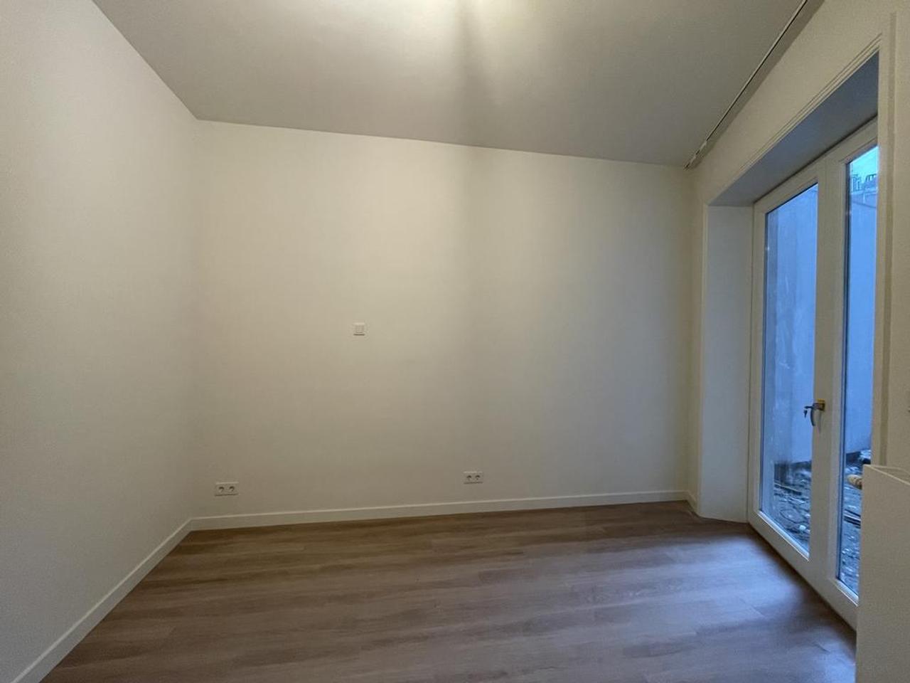 Licht 3-kamerappartement met patio in Amsterdam - Afbeelding 13