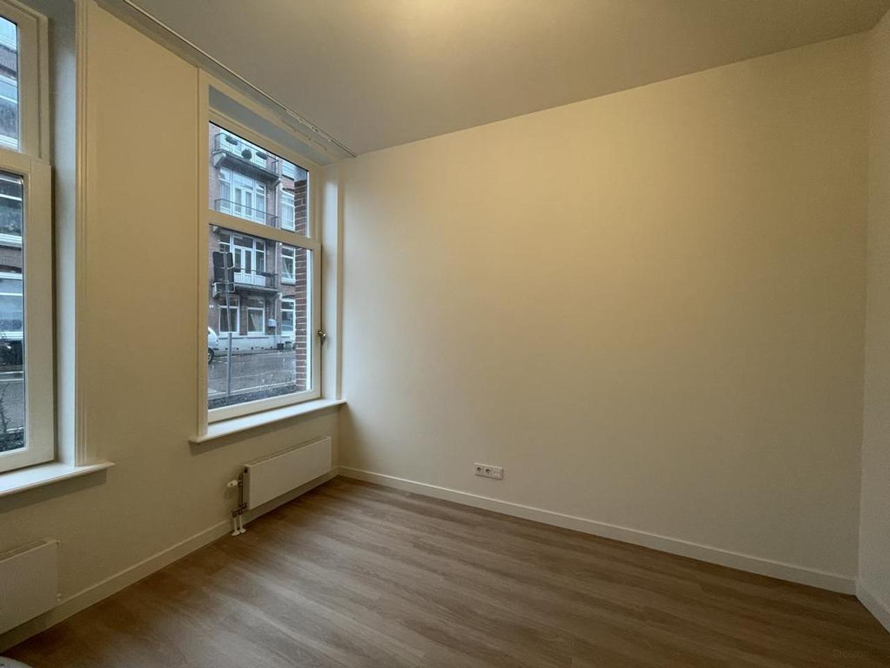 Licht 3-kamerappartement met patio in Amsterdam - Afbeelding 23
