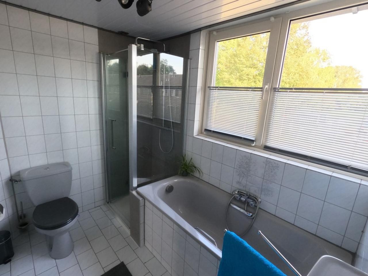 Hoekwoning met 3 slaapkamers en tuin - Afbeelding 8