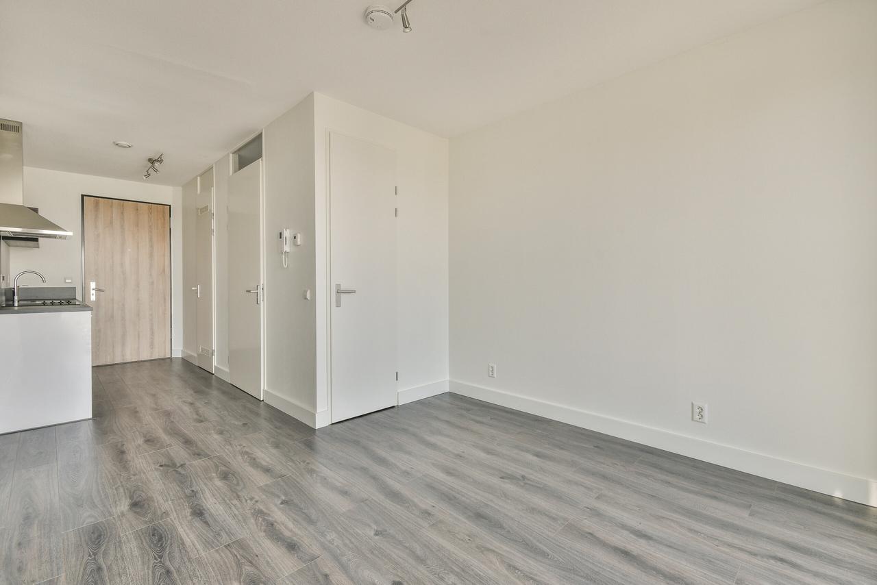 Compact Studio with Elevator in Laakhaven-West - Image 2