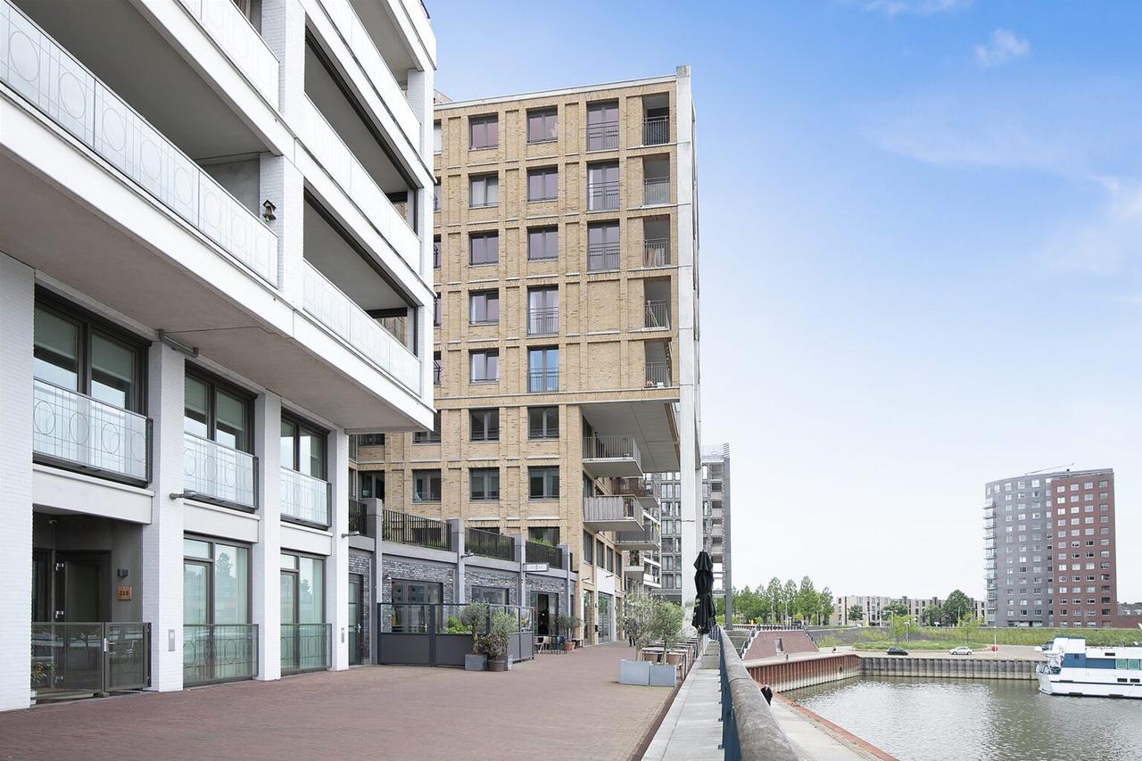99 m² met balkon aan de Waal in Nijmegen - Afbeelding 4