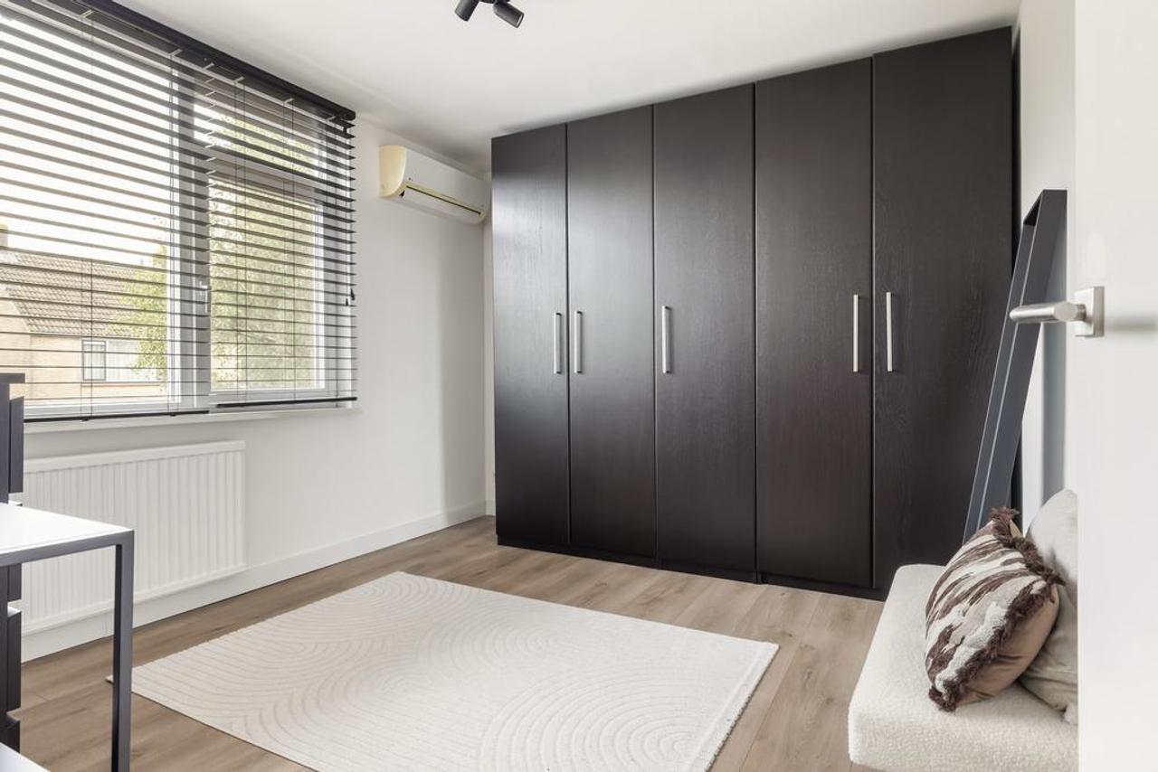Gemeubileerde 4-slaapkamerwoning met tuin - Afbeelding 3