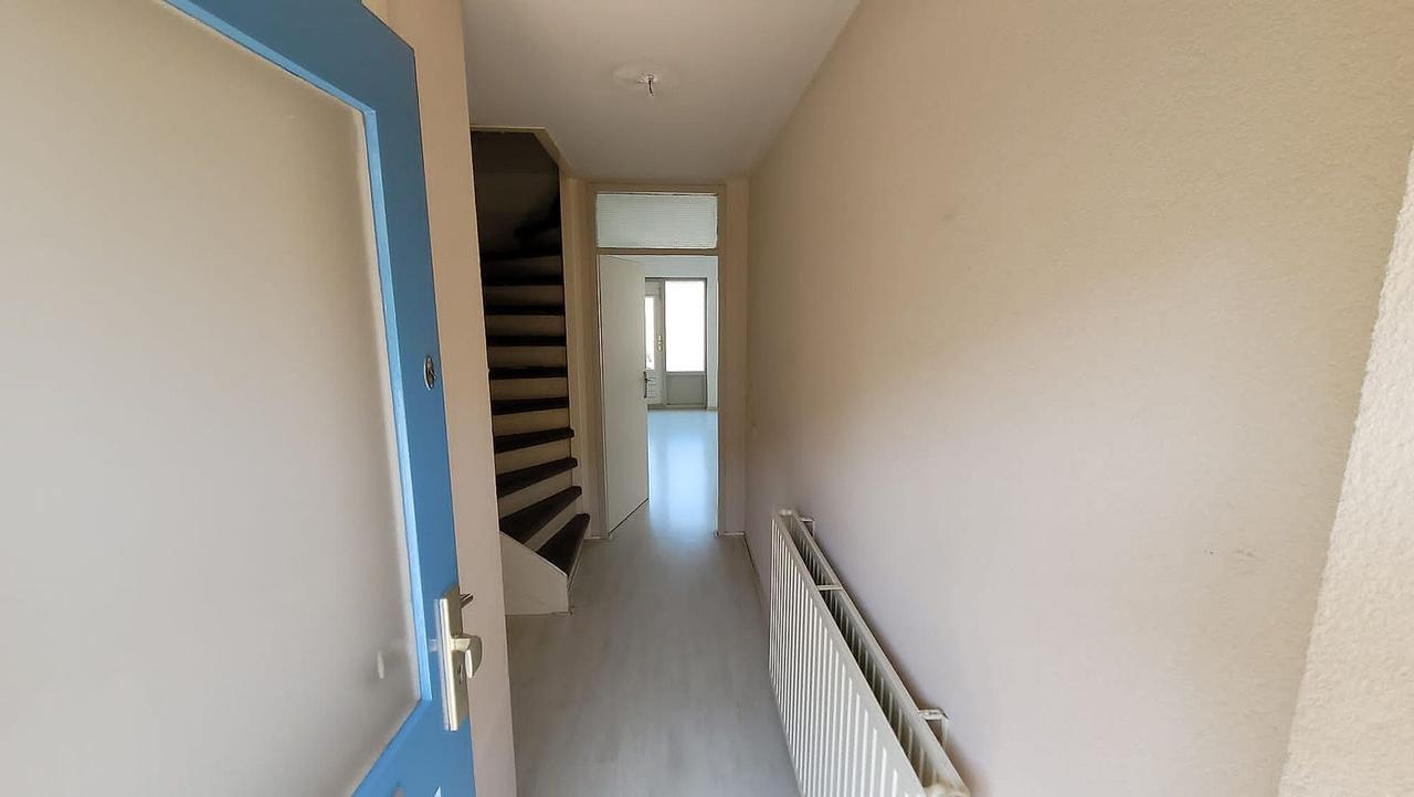 118m² Family Home with Garden in Haarlem-Oost - Image 2