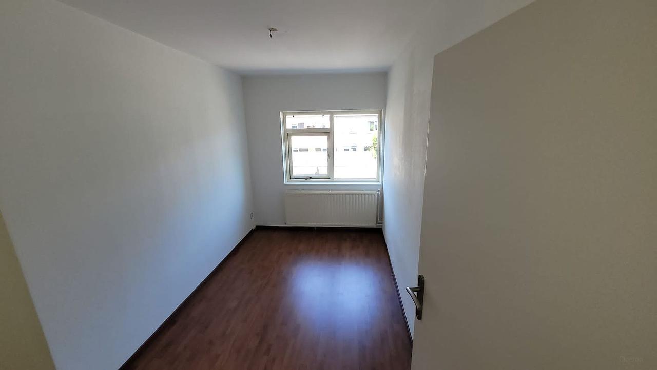118m² Family Home with Garden in Haarlem-Oost - Image 8