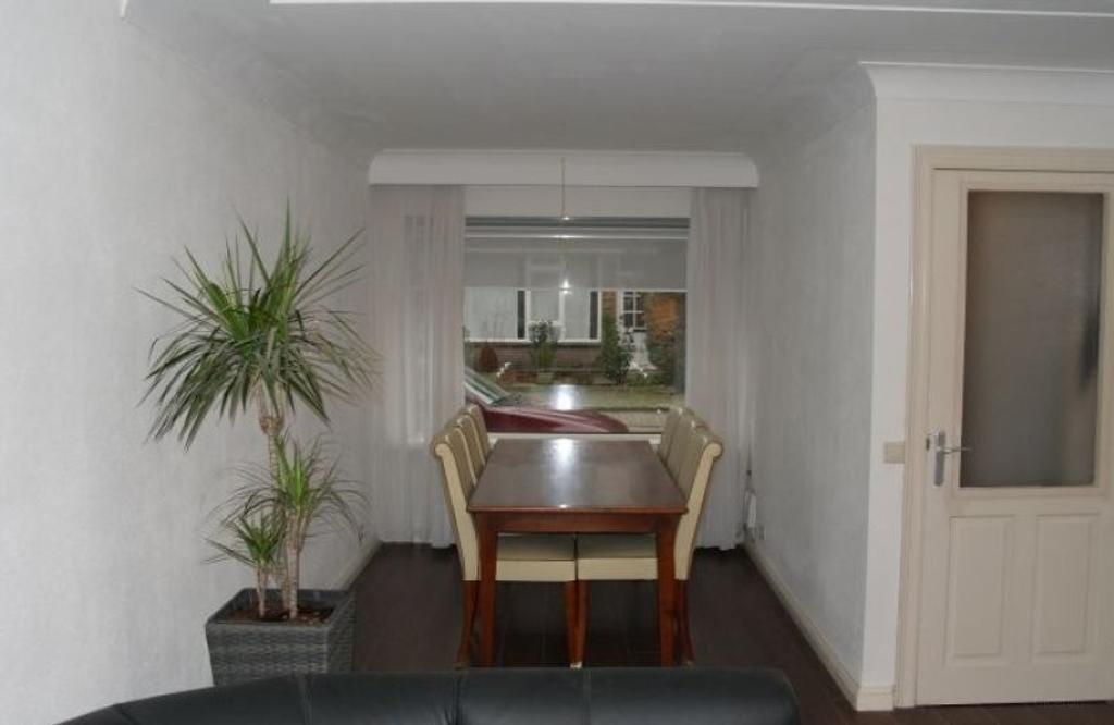 Gemeubileerd huis met 3 slaapkamers in Stratum - Afbeelding 3