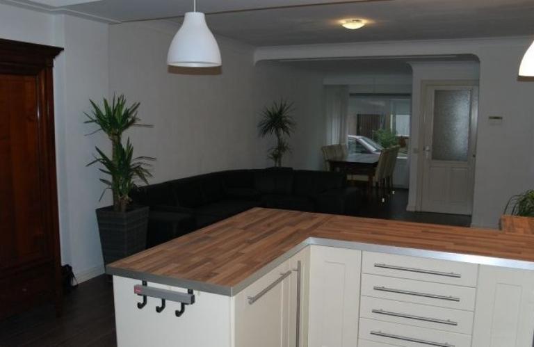 Gemeubileerd huis met 3 slaapkamers in Stratum - Afbeelding 9