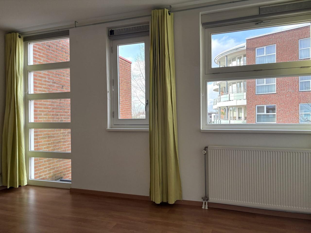 Tussenwoning met tuin vlak bij ASML - Afbeelding 13