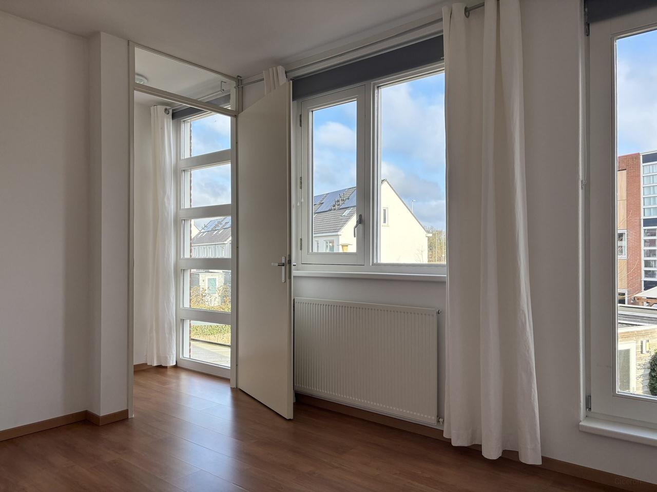 Tussenwoning met tuin vlak bij ASML - Afbeelding 17